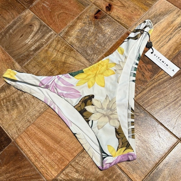 NWT Vitamin A California High Leg Soleil Tropical Floral Printed Bottom - Picture 3 of 6